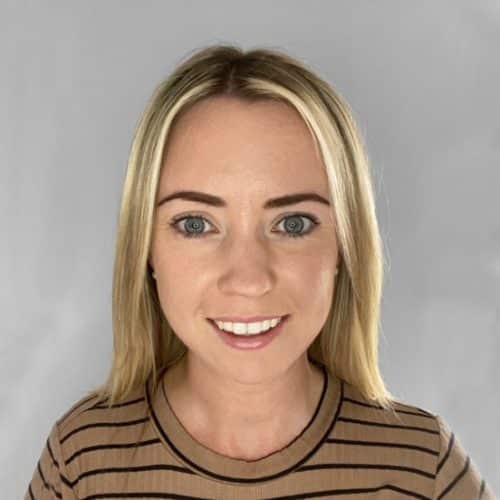 Stephanie Mac Sweeney Headshot