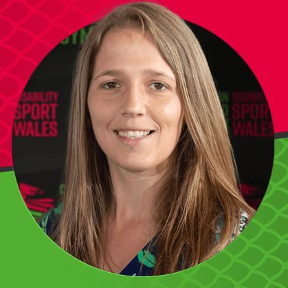 Donna Bullivant-Evans Headshot